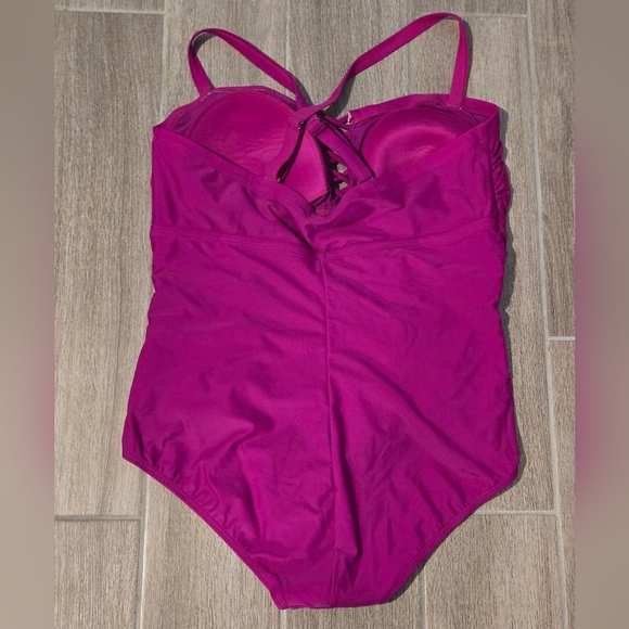 Torrid Size 2 - Magenta One-Piece Swimsuit - Picture 3 of 5